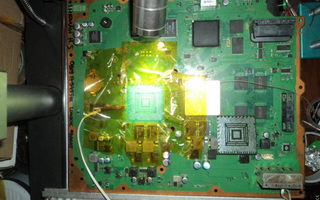 Motherboard PS3 Fat CECHG setelah dilepas IC GPU
